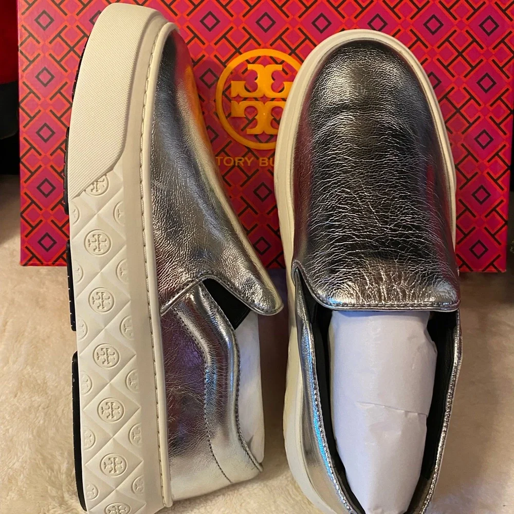 TORY BURCH LADYBUG SLIP ON SNEAKER